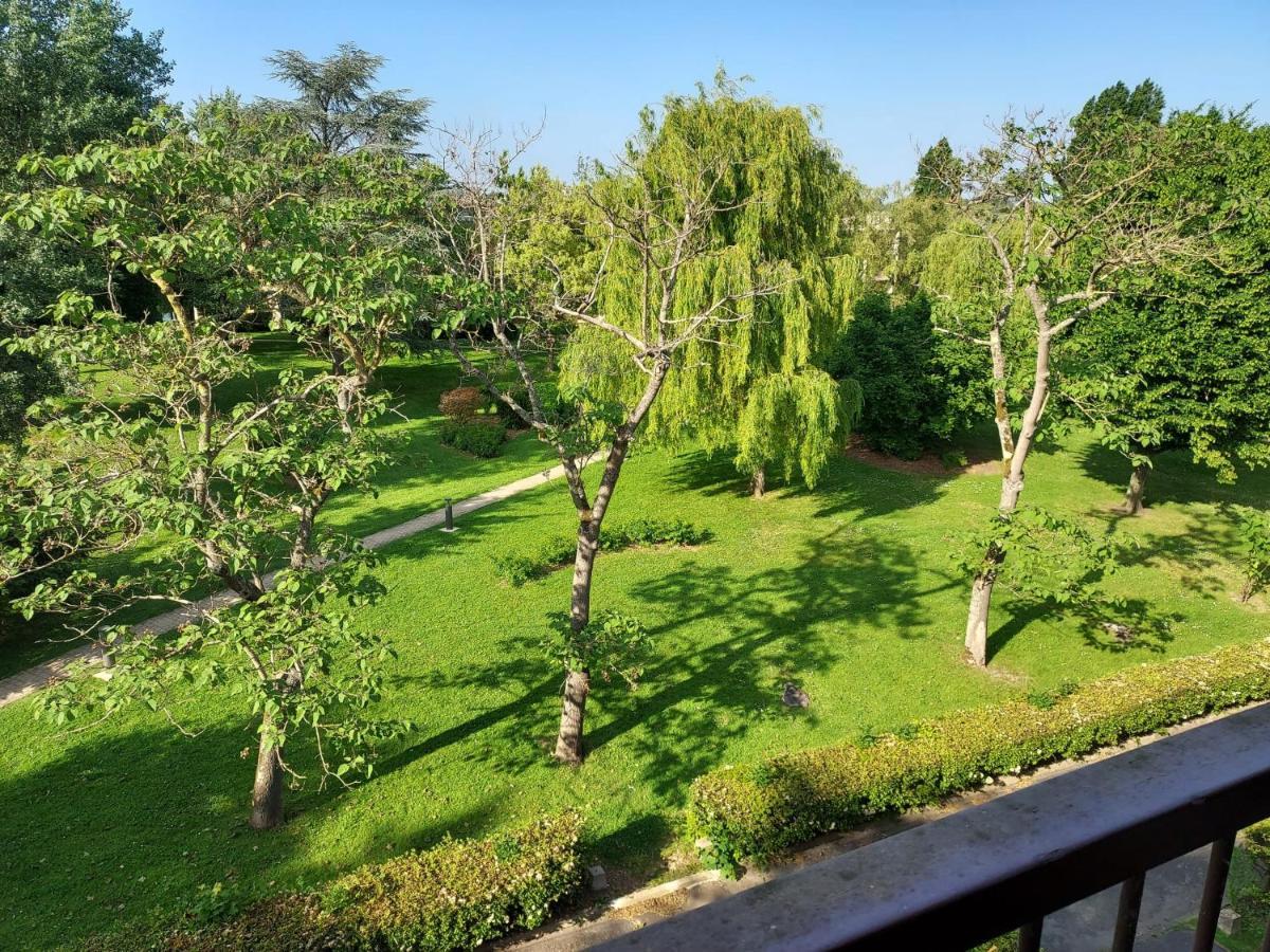 Les Jardins D'Atilly Villecresnes Bagian luar foto